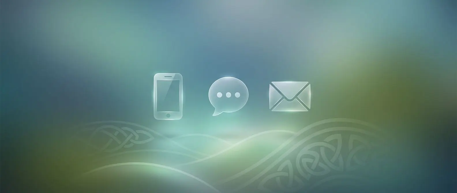 PlayOJO Ireland contact banner with phone chat and email icons